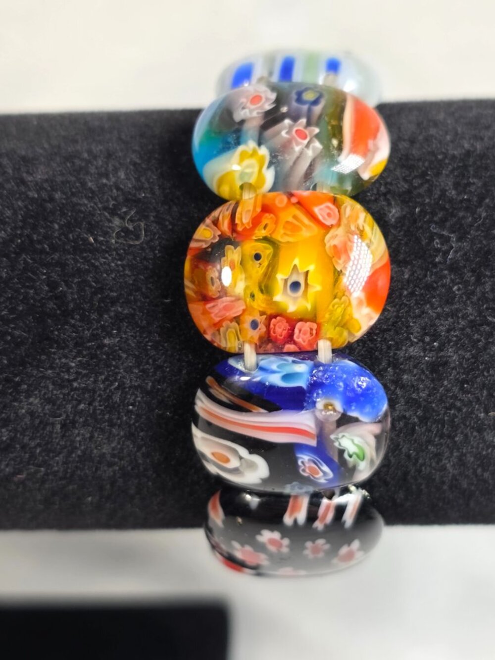 Vibrant Artisan Stretch Bracelet Multi-Color Millefiori & Mosaic Art-Glass Beads - Picture 3 of 10